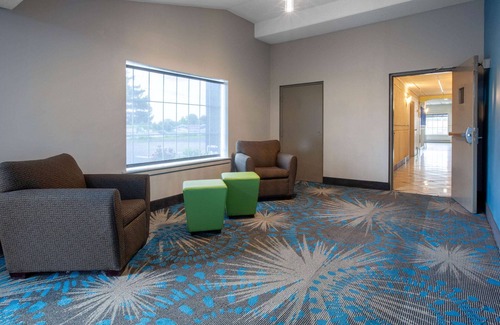 Sandusky Hotel | Days Inn by Wyndham Sandusky / Cedar Point