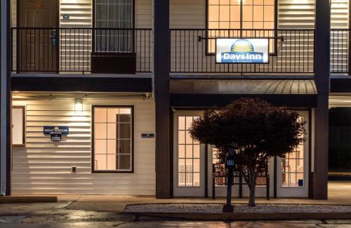 Valley Falls Hotel | Days Inn by Wyndham Spartanburg