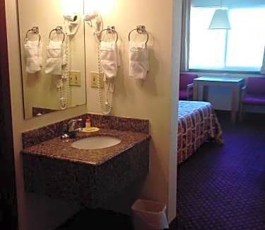 Taos Hotel | Days Inn by Wyndham Taos