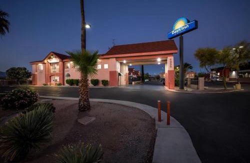 Tucson Hotel | Days Inn by Wyndham Tucson Airport