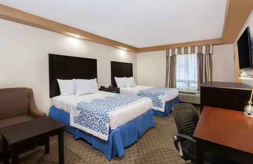 Iselin Hotel | Days Inn by Wyndham Iselin / Woodbridge