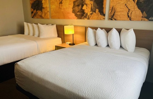 Pinnacles Entrance Badlands Hotel | Days Inn by Wyndham Wall