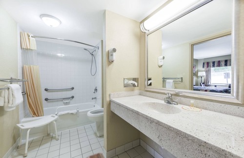 Lexington Hotel | Days Inn Lexington SE/Hamburg