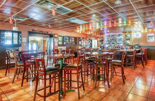 Johnson City Hotel | Days Inn & Suites by Wyndham Johnson City