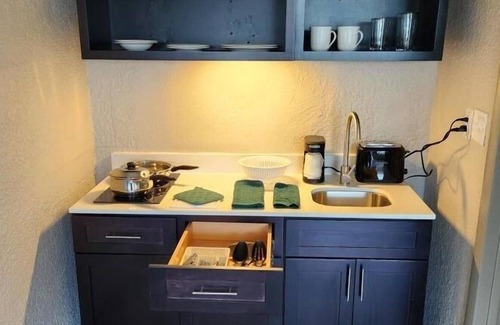 Fort Pierce Hotel | Days Inn by Wyndham Fort Pierce Midtown