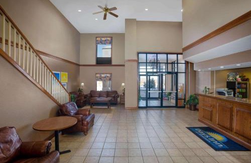 Cuba Hotel | Days Inn & Suites by Wyndham Cuba