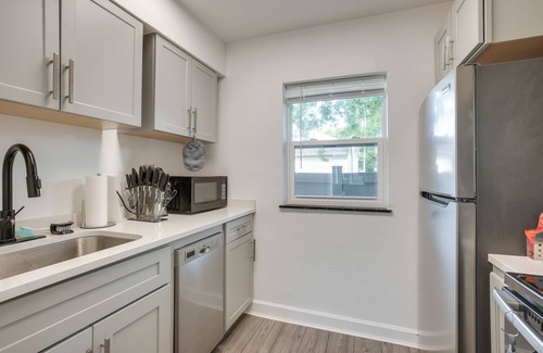 Dayton Condominio | Dayton Condo w/ Courtyard < 3 to Downtown!