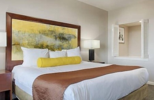 Brush - Stewarts Hotel | DAYTONA BEACH 2-BEDROOM SUITE WYNDHAM OCEAN WALK!