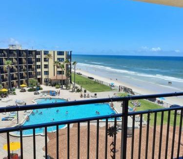 Daytona Beach Shores Hotel | Daytona Beach Hawaiian Inn