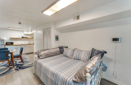 Smith's Memento Apartamento | Daytona Beach Studio: Walk to Boardwalk + Pier!