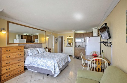 Lenox Park Apartamento | Daytona Beach Studio with Oceanfront Balcony and Pool!