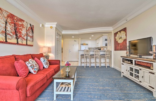 Ortona Park Apartamento | Daytona Beachfront Condo w/ Ocean View