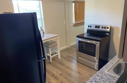 St. Petersburg Casa | Dazzling 2/1 near Gulfport/St. Pete beach