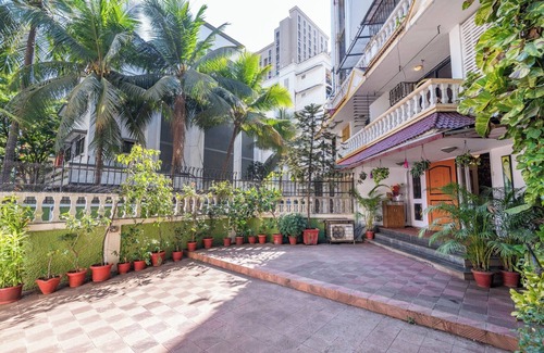 Malad East Casa | Dazzling 4 BHK bunglow near Film City Goregaon