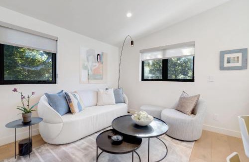 The Willows Apartamento | Dazzling Modern Home Close to Downtown Palo Alto and Stanford