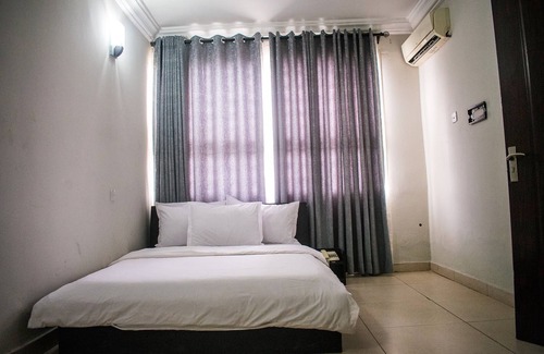 Mushin Hotel | DBI Guest House