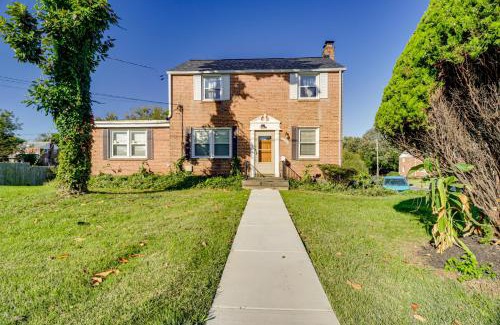 Wheaton-Glenmont Casa | DC Area Home 1 Mi to Light Rail!