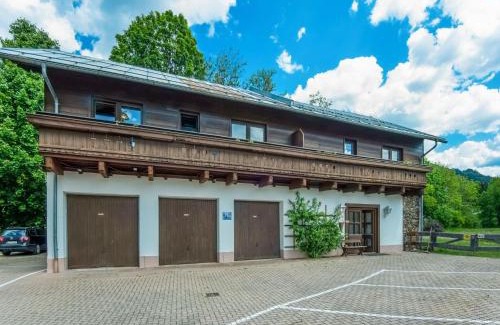 Bruck an der Grossglocknerstrasse Casa | detached modern holiday home with sauna in the Salzburgerland