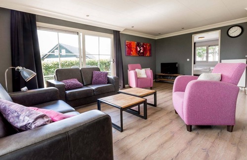 De Goorn Chalet De Esquí | ✓ De Boet at Park Westerkogge ✓ Holiday home for 6 people ✓ Located in Berkhout (North Holland) ✓ Waterfront holiday resort ✓ Book directly at the resort