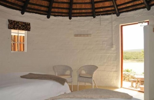 Overberg Hotel | De Hoop Campsite Rondawels