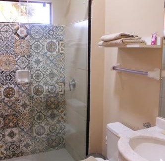 Fernando De La Mora Casa | De la Mora Hostal