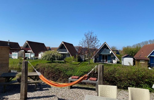 Anjum Casa | De Lauwersmeer Vogel mit eingezäuntem Garten