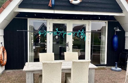 Anjum Casa | De Lauwersmeer Vogel mit eingezäuntem Garten