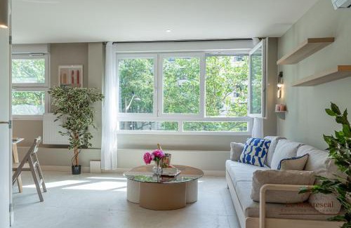 Notre-Dame-des-Champs Apartamento | De Montescal - SPA Tub and AC Cosy apartment a prime location 40m2