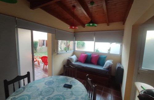 Villa Maria Casa | DE PASO PRIMO - con COCHERA sin techar con rejas