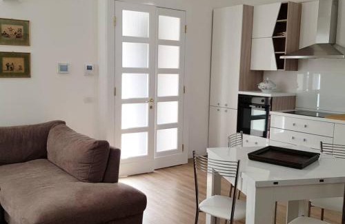 Busto Arsizio Apartamento | DE PIANTE GUEST