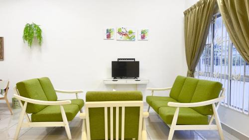 Sepang Casa | De Qasturee KLIA@Kota Warisan homestay nearest to airport