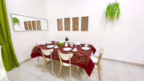 Sepang Casa | De Qasturee KLIA@Kota Warisan homestay nearest to airport