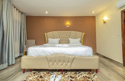 Entebbe Complejo | De Rain Eco Beach Resort