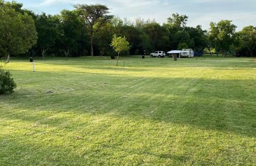 Hammanskraal Cabina | De Rust Campsite