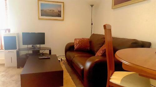 Saltash Casa | De-Vollard, Cornish Cottage, Lovely Village