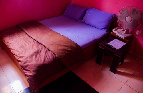 Ikotun Hotel | De Web Hotel & Lodge