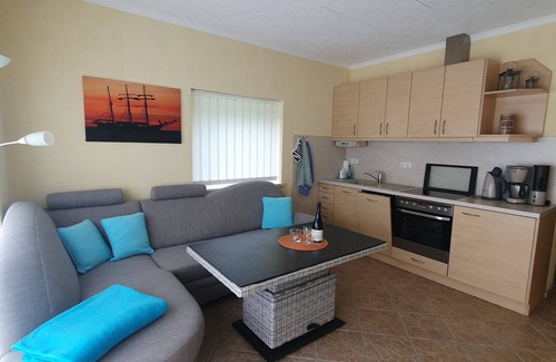 Klein Bollhagen Apartamento | Apartamento 'Ferienwohnung Kleine Auszeit' con terraza privada y jardín privado
