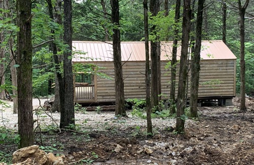 Eminence Cabina | Deadwood Acres cabin #1