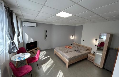 Vardaris Apartamento | Debbies rooms 8