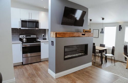 Stratford Apartamento | Debonaire Suites - 202 Alcove, City Centre Stratford. Suite moderna del centro.