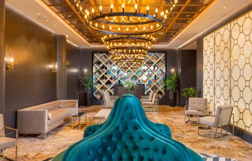 Tel Aviv Hotel | Debrah Brown, a member of Brown Hotels