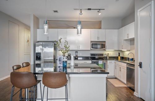 St. Edwards Apartamento | Debut SOCO