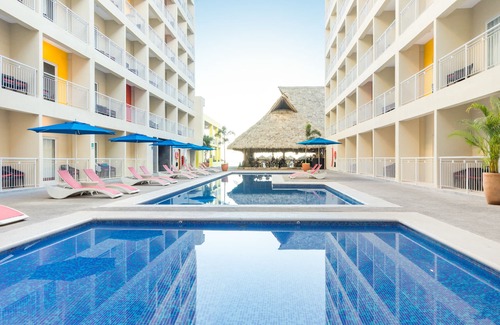 Rincón de Guayabitos Hotel | Decameron Isla Coral Guayabitos Ramada All-Inclusive Resort