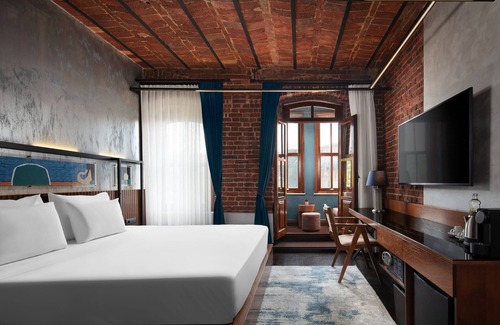 Karakoy Hotel | DeCamondo Galata, a Tribute Portfolio Hotel