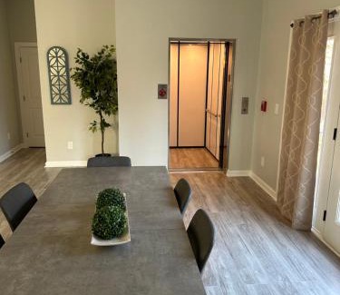 Oakhurst Apartamento | Decatur Delight Mixed- Use Apartments!