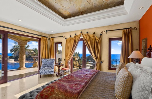 Pedregal Casa | December best offer!! After 5 nights get one free. Holidays not included.