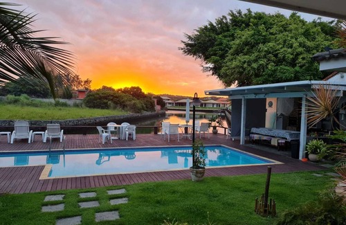 Marina Casa | Deck 77 Marina - Spectacular Sunset View