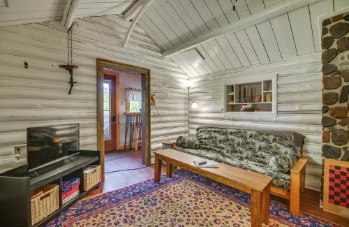 Magalloway Plantation Casa | Deck and Fire Pit Nature Lovers Retreat in Maine!