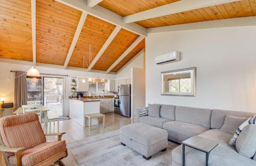 Groveland Casa | Deck and Fire Pit Pine Mountain Lake Getaway!