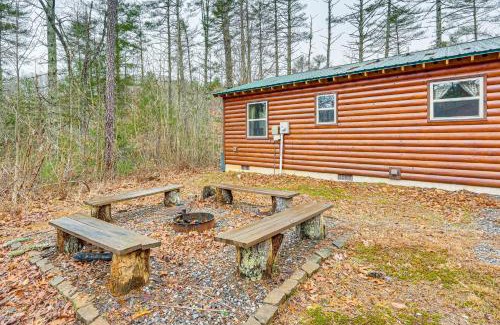 Murphy Casa | Deck and Fire Pit Smoky Mountain Cabin Hideaway!